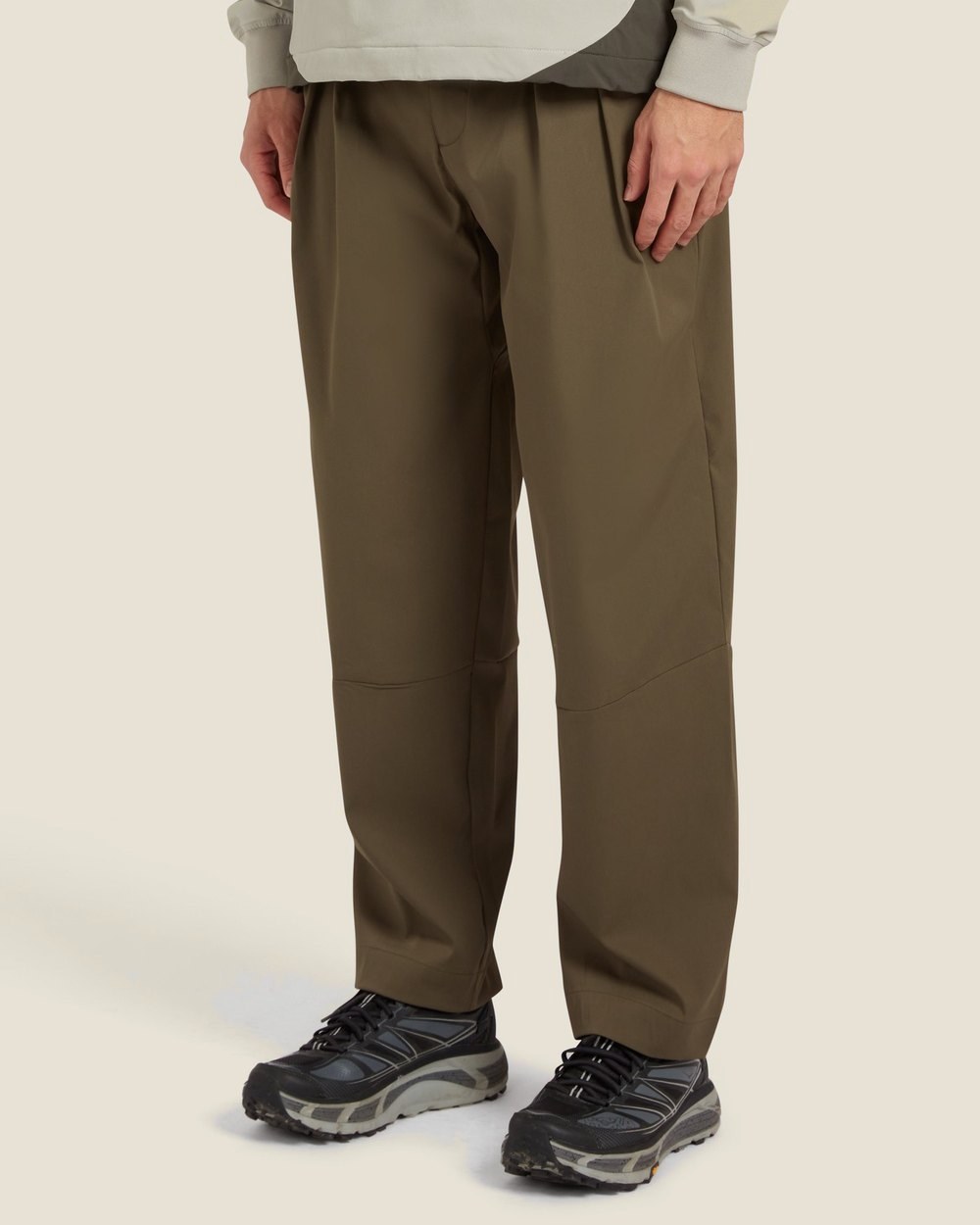 Manors Golf Lightweight Pleated Trouser · view 1 of 4
