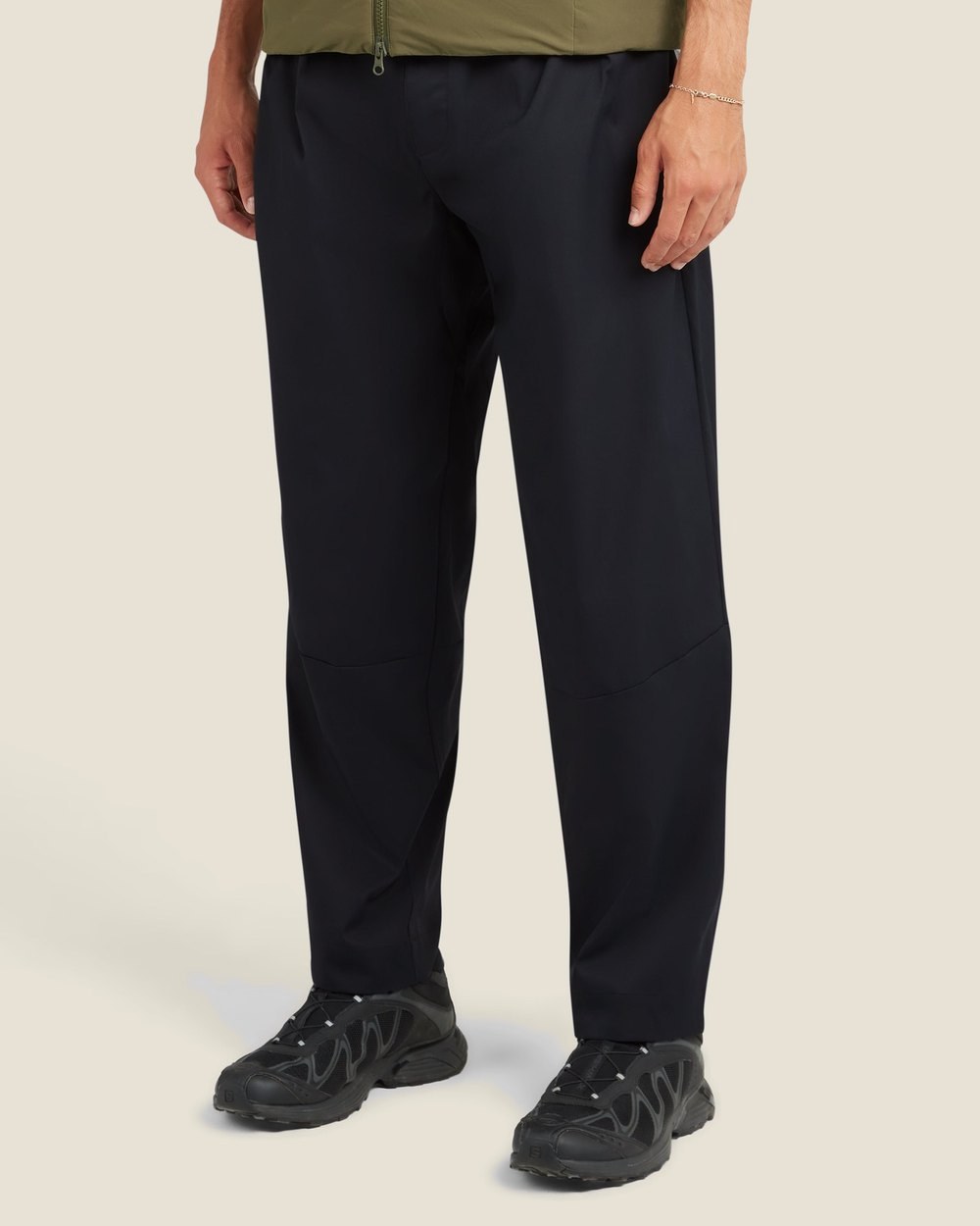 Manors Golf Lightweight Pleated Trouser · view 3 of 4