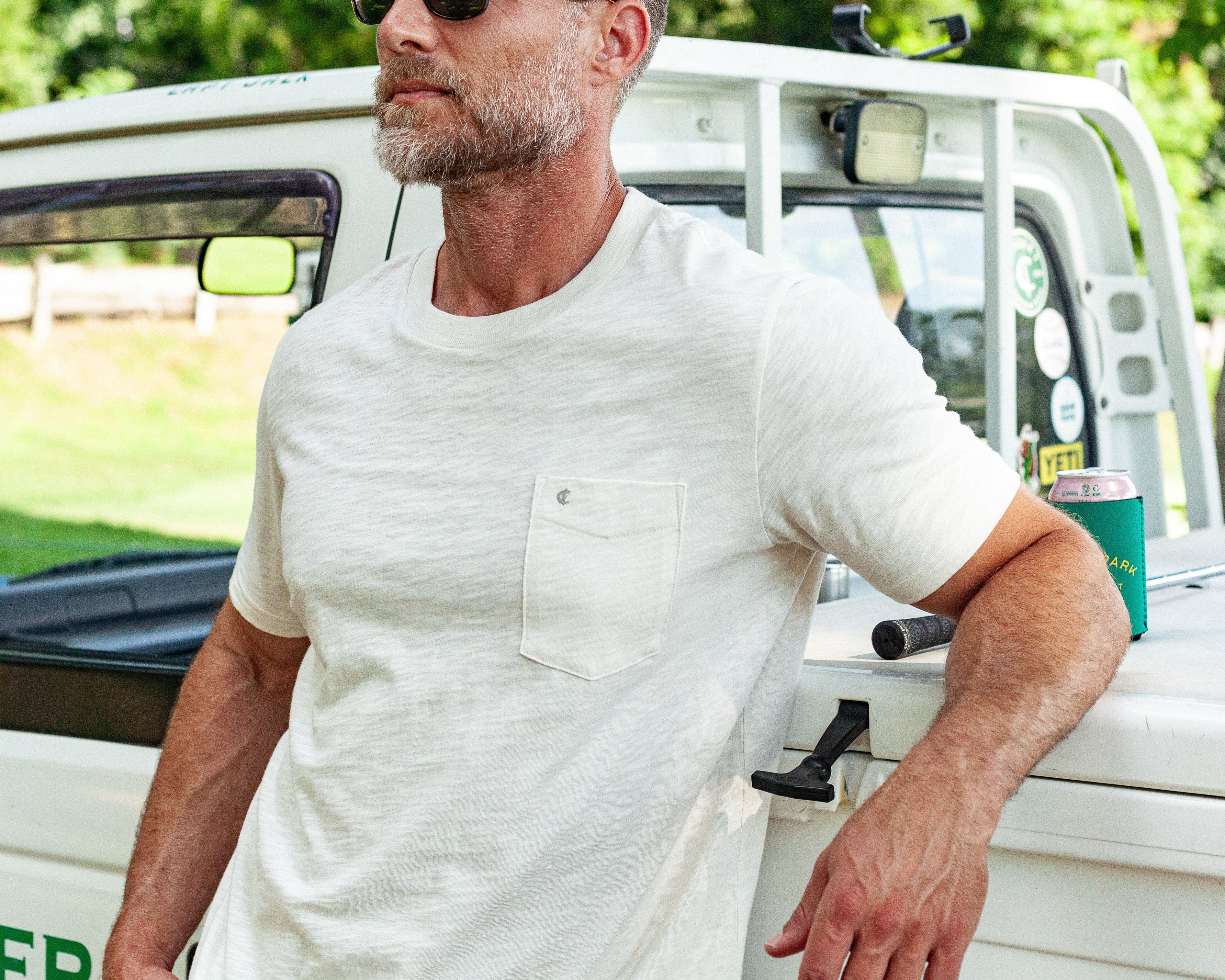 Criquet Shirts slub cotton pocket t-shirt in natural