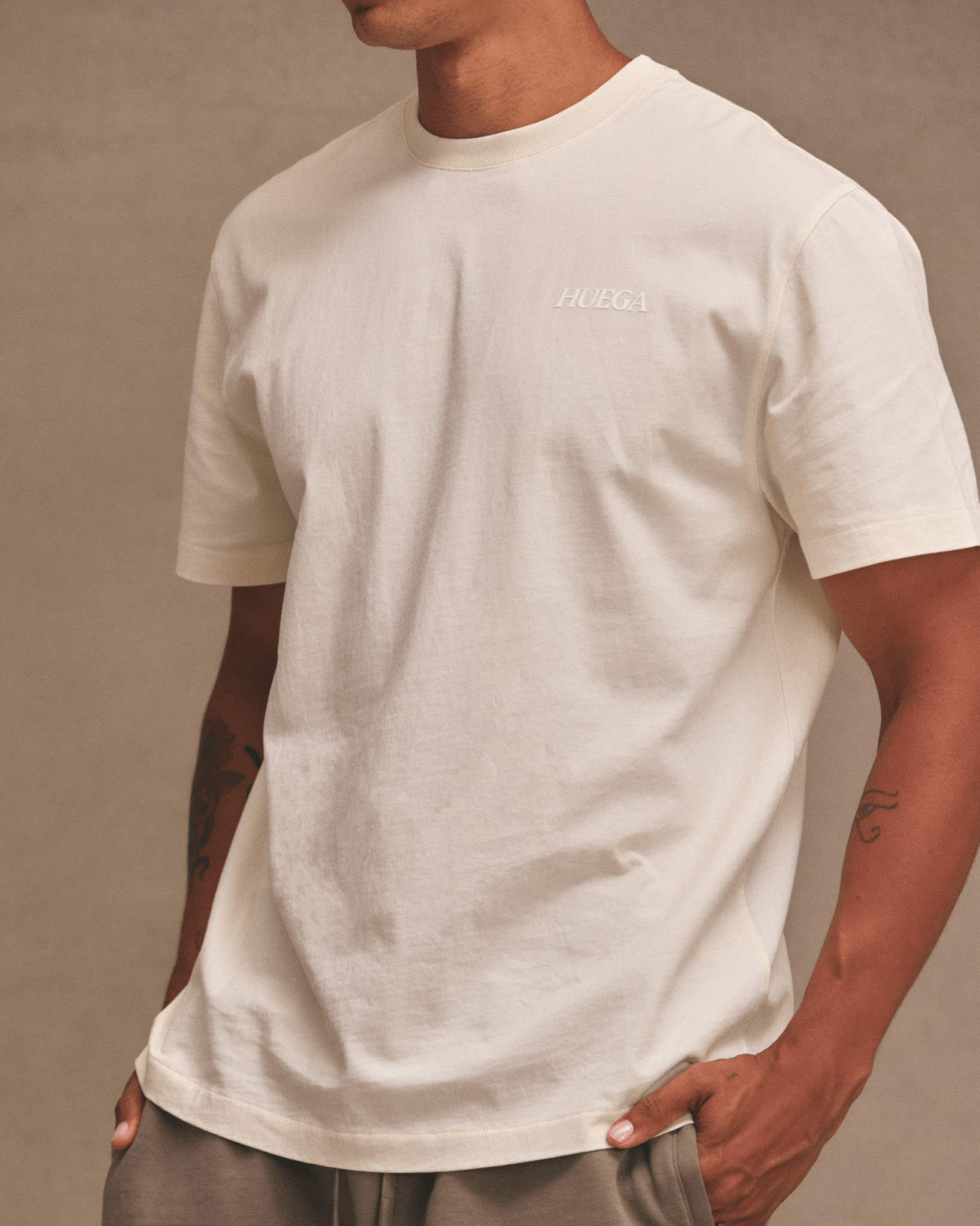 Huega House Essential Tee in cream · view 3 of 4